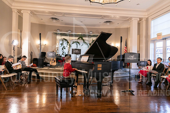 2022-12-18 Holiday Recital-0461-BenjaminKoch-Borda