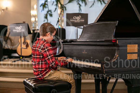 2022-12-18 Holiday Recital-0464-JacobBernini