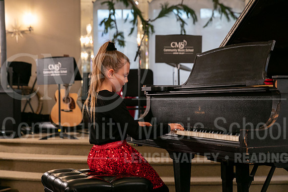 2022-12-18 Holiday Recital-0477-ElenaBernini