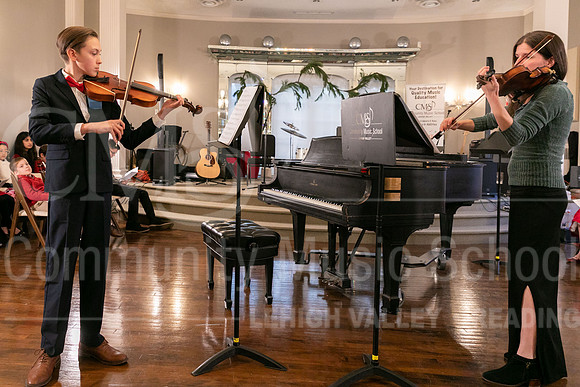 2022-12-18 Holiday Recital-0482-Charles Bond-CarolynGaul