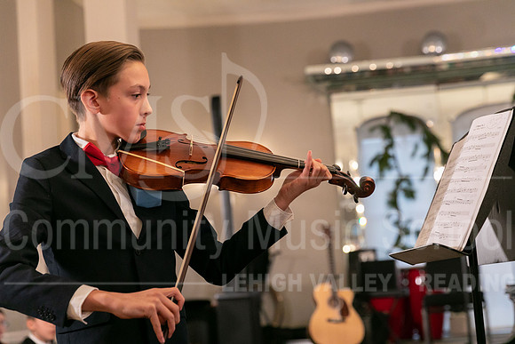 2022-12-18 Holiday Recital-0487-Charles Bond
