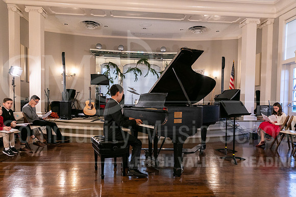 2022-12-18 Holiday Recital-0497-EzraWilson