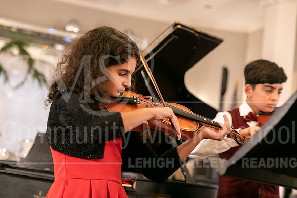 2022-12-18 Holiday Recital-0522-Darla and David Shakif