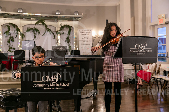 2022-12-18 Holiday Recital-0538-Siddharth Chitta - Shriya Chitta