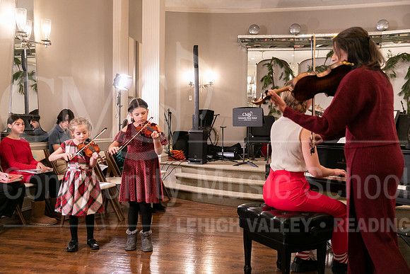2022-12-18 Holiday Recital-0616-Keira Felix - Nicole Rojas - Kelly Hooper - Sunny Murthy