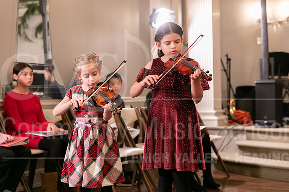2022-12-18 Holiday Recital-0619-Keira Felix - Nicole Rojas