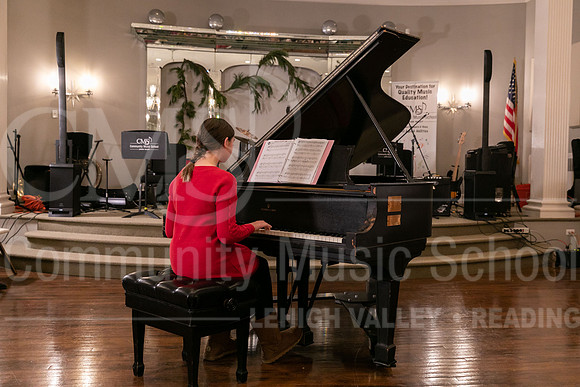 2022-12-18 Holiday Recital-0630-Camille West