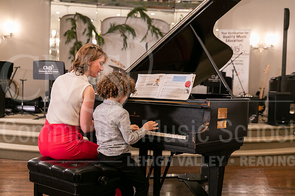 2022-12-18 Holiday Recital-0649-AidenDeMesa-Kelly Hooper