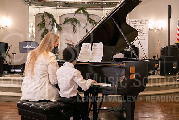 2022-12-18 Holiday Recital-0654-Michael Williams-KateUhler