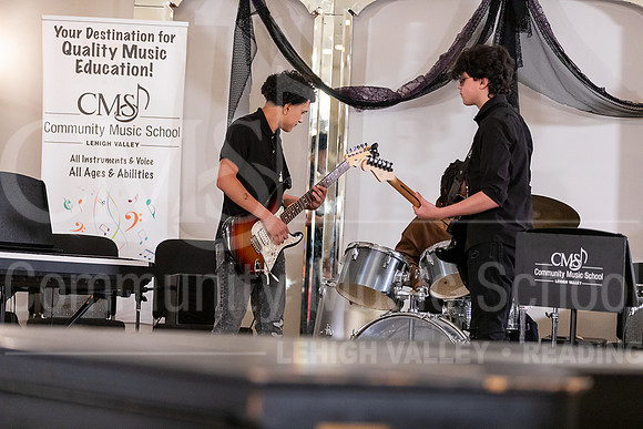 2023MonsterConcert-7156-HouseBand-AndrewColonRodriguez-JustinGonzalez
