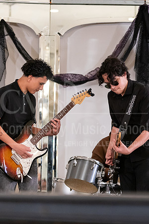 2023MonsterConcert-7161-HouseBand-AndrewColonRodriguez-JustinGonzalez