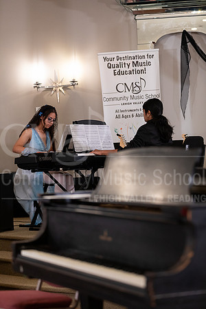 2023MonsterConcert-7101-NaomiHerrera-DiyaSoman-pianoduet