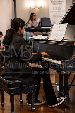 2023MonsterConcert-7094-DiyaSoman-piano