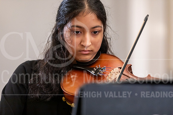 2023MonsterConcert-7072-MaanyaGope-viola