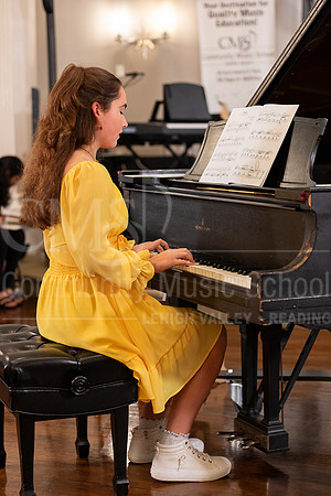 2023MonsterConcert-7068-LaurenFleshman-piano