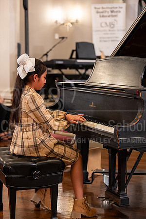 2023MonsterConcert-7065-MaylinVelazques-piano