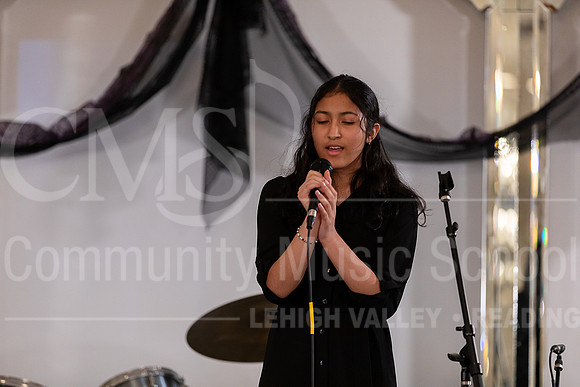 2023MonsterConcert-7031-MaanyaGope-voice