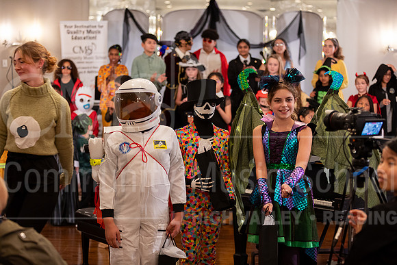 2023MonsterConcert-7022-CostumeContest