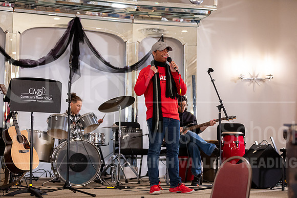 2023MonsterConcert-6971-ModernBand-JenisonMendez