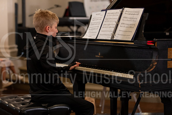 2023MonsterConcert-6952-IanLindmark-piano