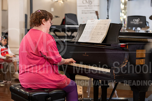 2023MonsterConcert-6913-AbigailZuckert