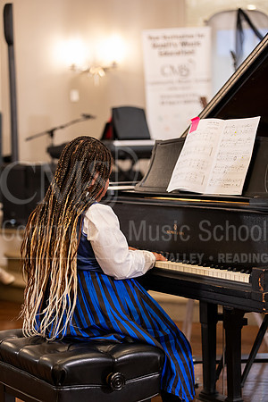 2023MonsterConcert-6908-VivienneBolden-piano