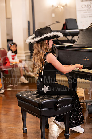2023MonsterConcert-6902-ElenaBernini-piano