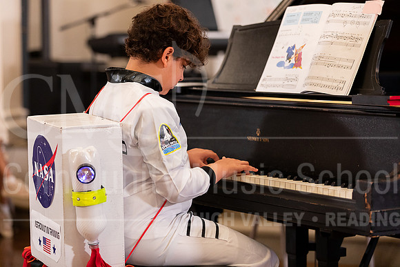 2023MonsterConcert-6855-ValentinoMarte-piano