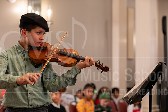 2023MonsterConcert-6831-PeterKant-violin