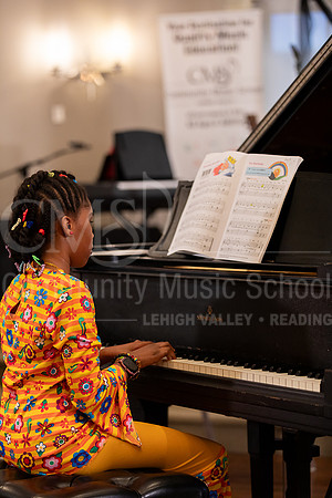 2023MonsterConcert-6830-VanessaWoods-piano