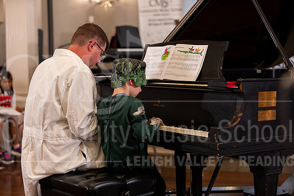 2023MonsterConcert-6824-BeckhamAnderson-piano