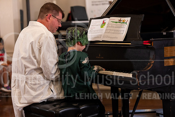2023MonsterConcert-6822-BeckhamAnderson-piano