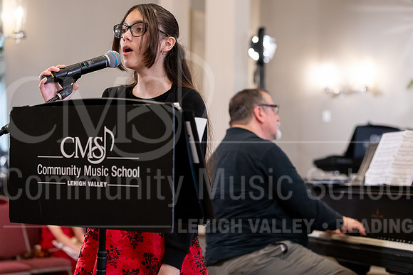 2023HolidayRecital-9855-AdriannaMontes-voice