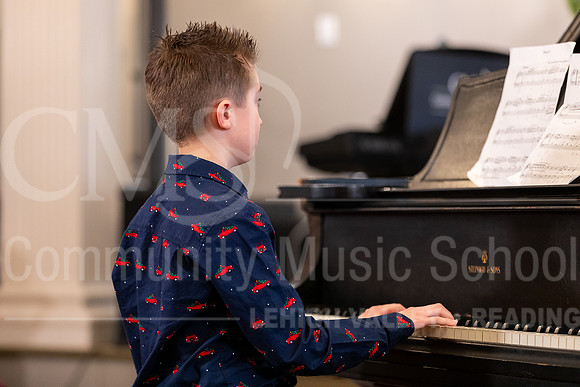 2023HolidayRecital-9870-ConnorFelix-piano