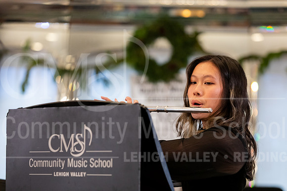 2023HolidayRecital-9876-FelicityLui-flute