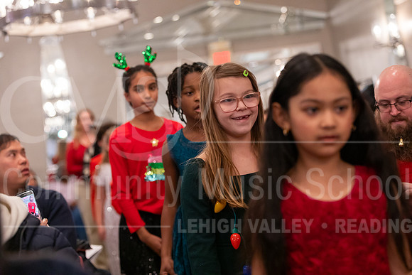 2023HolidayRecital-9888-KidsChoir