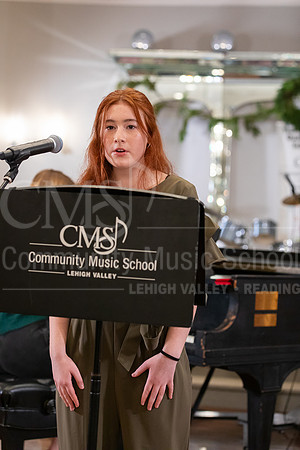 2023HolidayRecital-9931-HadleyKleintop-voice
