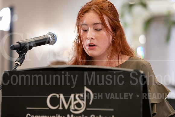 2023HolidayRecital-9933-HadleyKleintop-voice