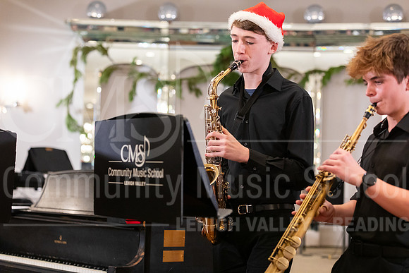 2023HolidayRecital-0036-MosesMax-saxophonequartet
