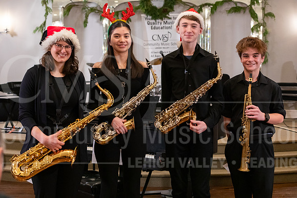 2023HolidayRecital-0038-SevalElianaMosesMax-saxophonequartet