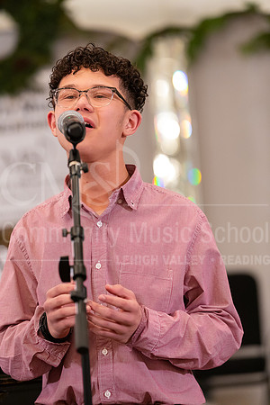 2023HolidayRecital-0060-JoshuaVazquez-voice