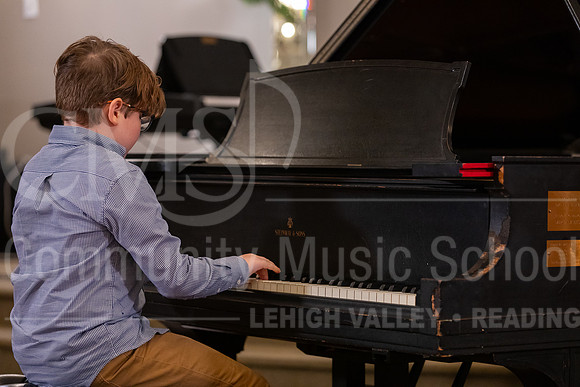2023HolidayRecital-0076-JacobBernini-piano